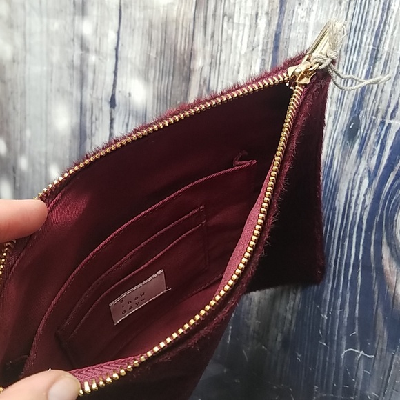 Faux Hair Handbag - Picture 7 of 8